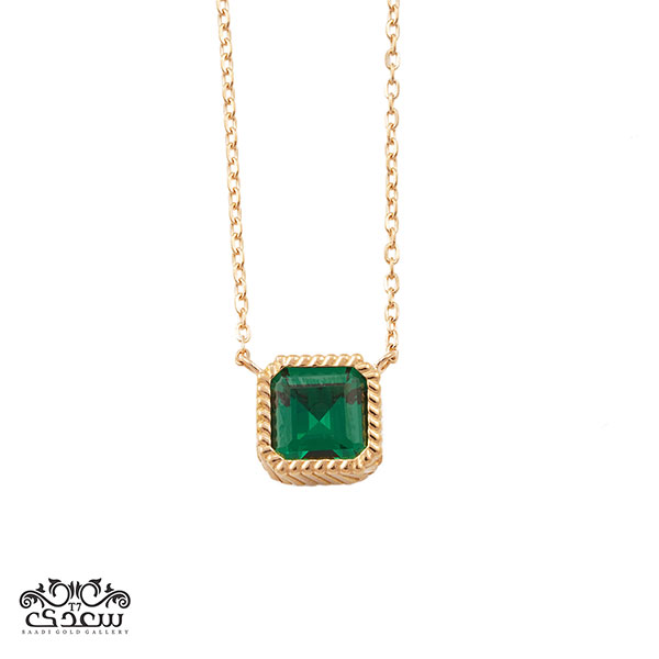 گردنبند مربع وِرسا